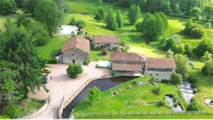 propriete à la vente -   24360  BUSSEROLLES, surface 650 m2 vente propriete - UBI477163676